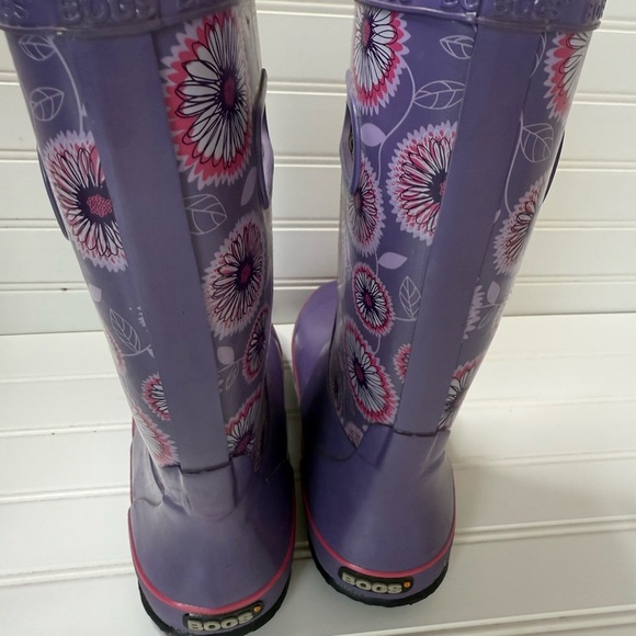 BOGS Wildflower Rain Purple Floral Waterproof Rain Girls Boots 5 Youth. 1296 - Picture 4 of 5